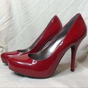 Guess red patent leather heels